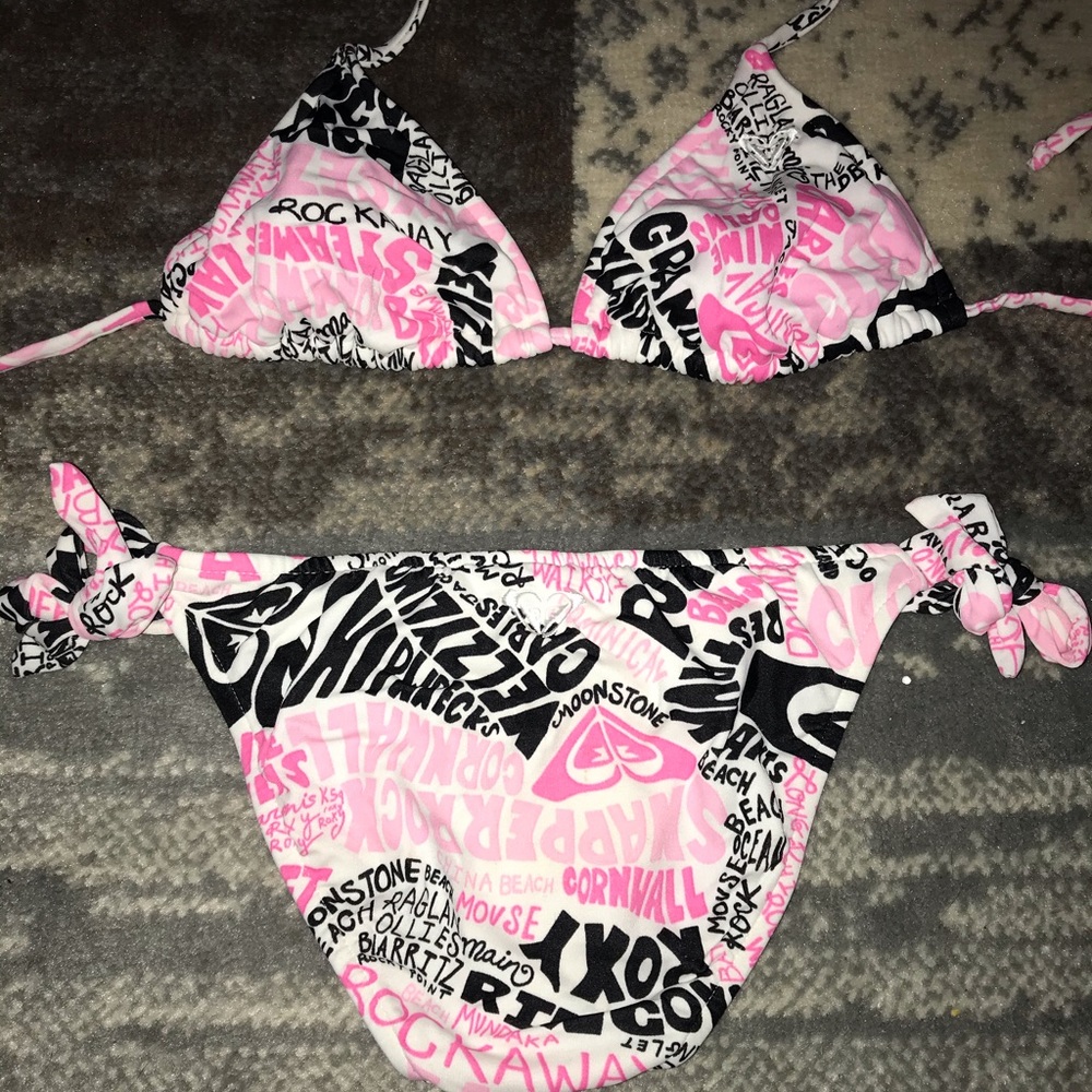 Roxy Bikini - Picture 2 of 4